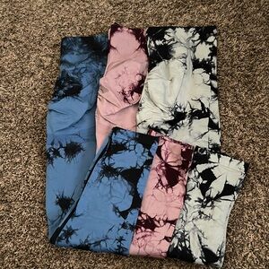 SOLD: THREE pairs of scrunch tie dye leggings